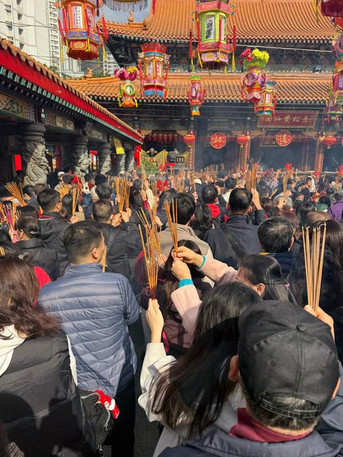 2025新奥现场直播最新版跟2025澳门新澳黄大仙-深入数据执行计划
